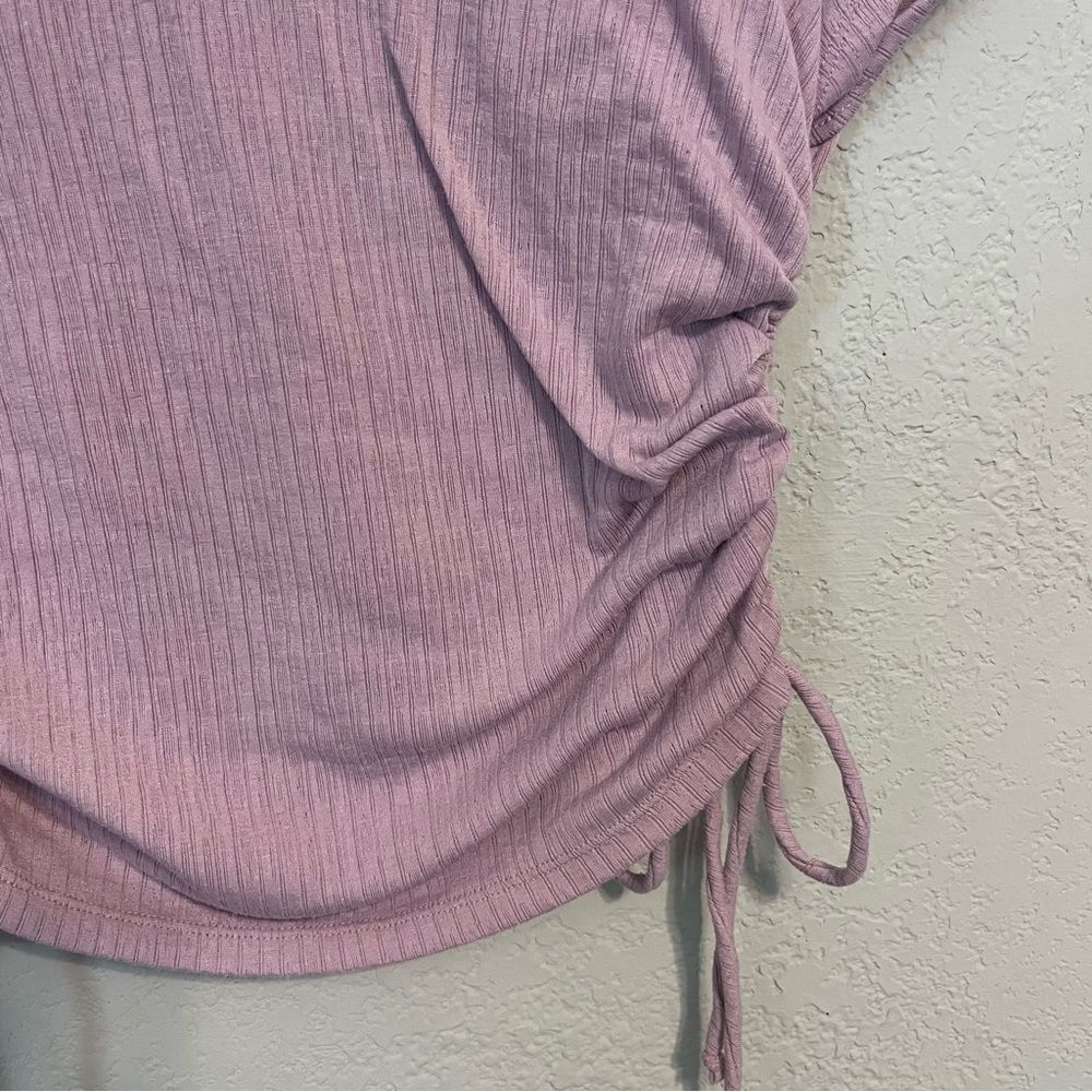 Kingston Grey Pastel Purple Cropped Fitted T-Shirt with Ruched Sides - Picture 5 of 9